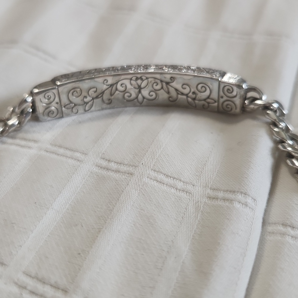 Brighton silver-plated Granddaughter ID bracelet - Picture 2 of 5